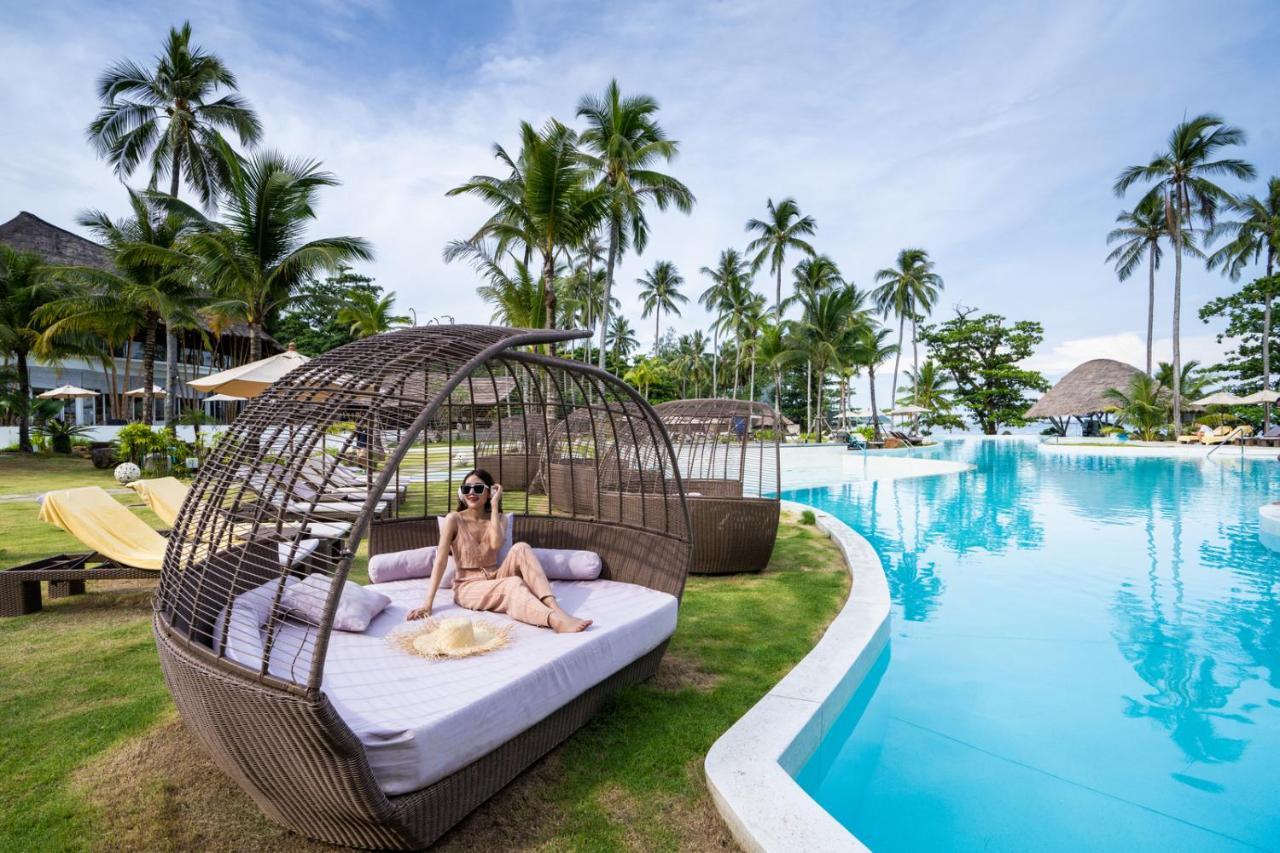 Eden Beach Khaolak Resort And Spa A Lopesan Collection Hotel - Sha Extra Plus Khao Lak Eksteriør billede The swimming pool at the resort