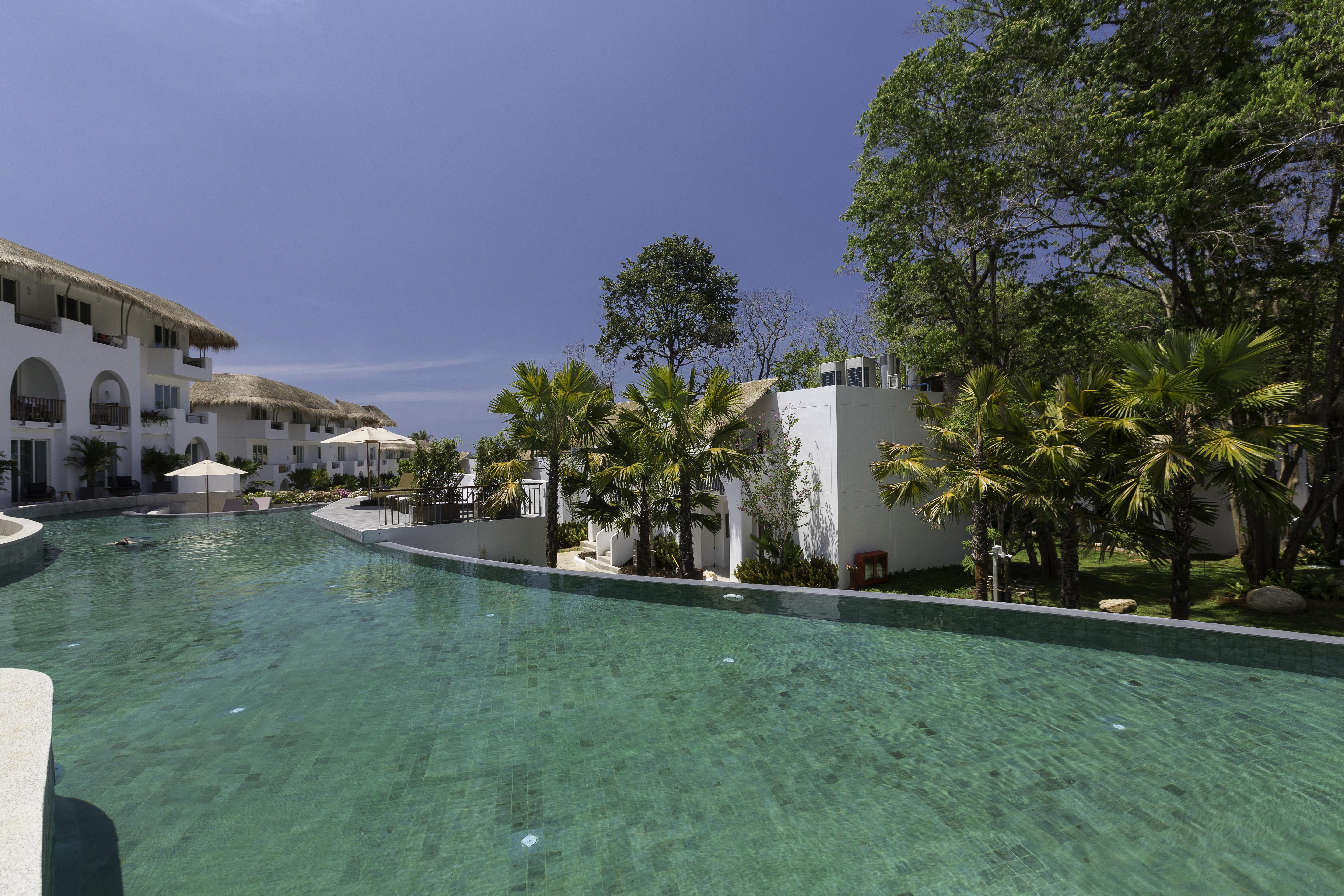 Eden Beach Khaolak Resort And Spa A Lopesan Collection Hotel - Sha Extra Plus Khao Lak Eksteriør billede The swimming pool at the resort