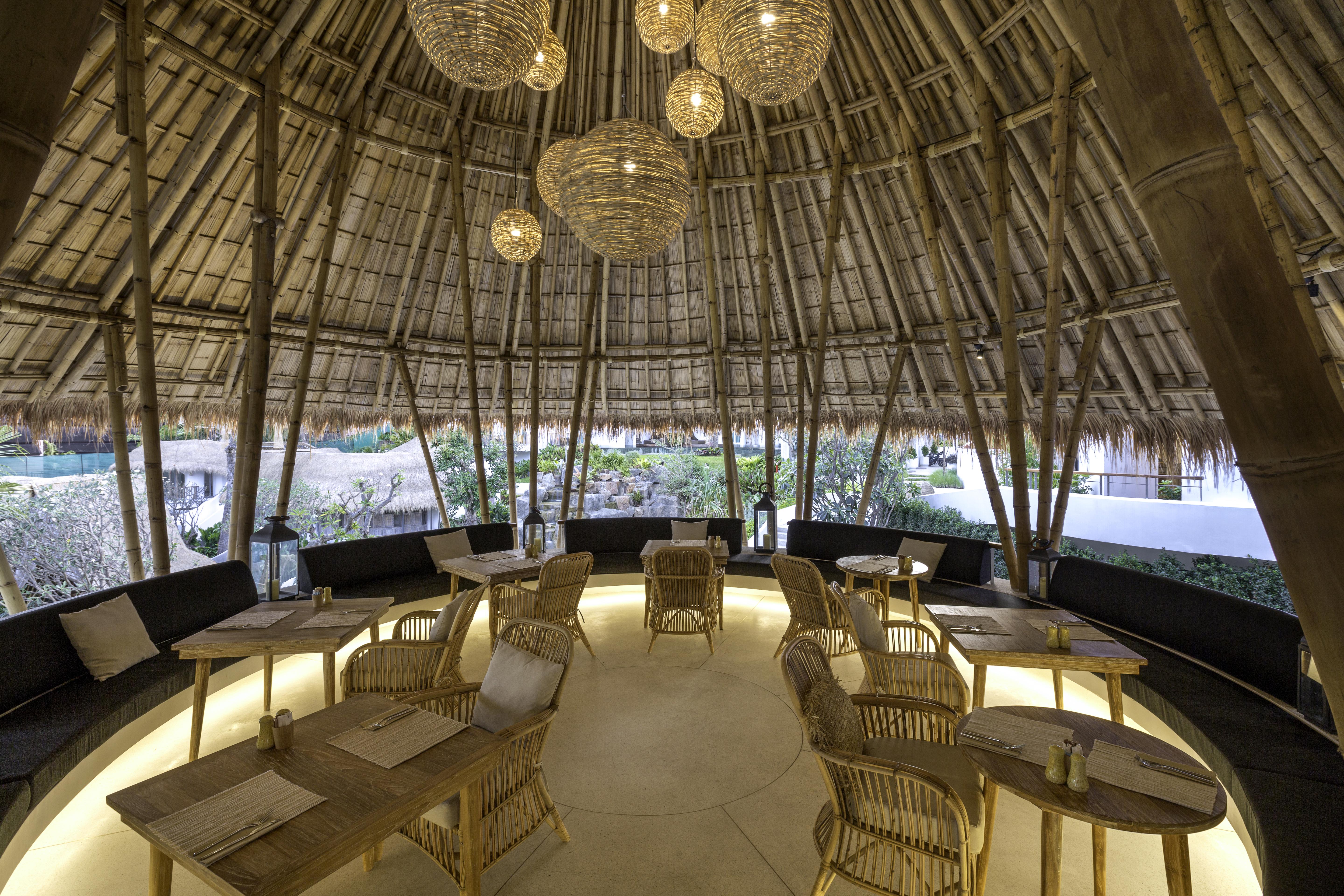 Eden Beach Khaolak Resort And Spa A Lopesan Collection Hotel - Sha Extra Plus Khao Lak Eksteriør billede The interior of the restaurant