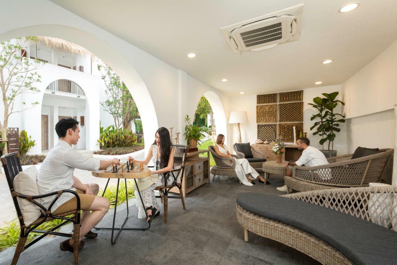 Eden Beach Khaolak Resort And Spa A Lopesan Collection Hotel - Sha Extra Plus Khao Lak Eksteriør billede The interior of the hotel